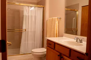 782 S Baldwin Ln, Romeoville, IL 60446 - Photo 17