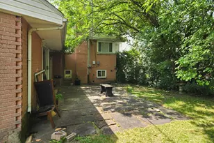 6647 N Lawndale Ave, Lincolnwood, IL 60712 - Photo 19