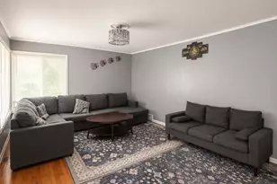 6647 N Lawndale Ave, Lincolnwood, IL 60712 - Photo 7