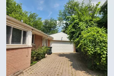 6647 N Lawndale Avenue, Lincolnwood, IL 60712 - Photo 3