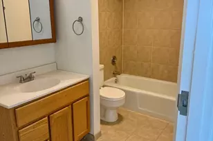 2015 S Finley Road S, Lombard, IL 60148 - Photo 17