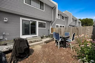1236 Willow Ln, Gurnee, IL 60031 - Photo 29