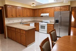 10737 Linder Ave, Oak Lawn, IL 60453 - Photo 7