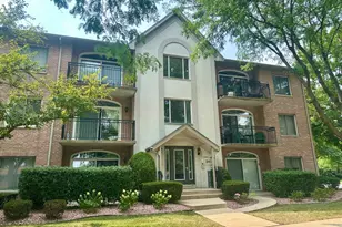 9410 S 77th Ct, Hickory Hills, IL 60457 - Photo 1