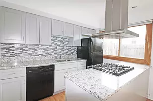 1723 Sessions Walk, Hoffman Estates, IL 60195 - Photo 3