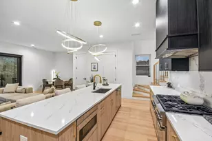 1334 W Rosedale Ave, Chicago, IL 60660 - Photo 7