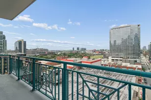 340 W Superior St, Chicago, IL 60654 - Photo 17
