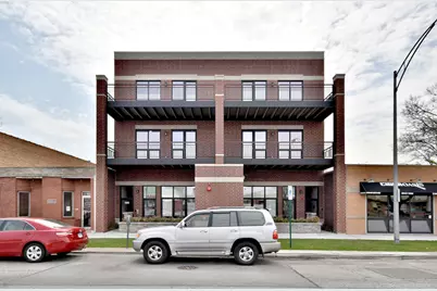 6555 W North Avenue #301, Oak Park, IL 60302 - Photo 1