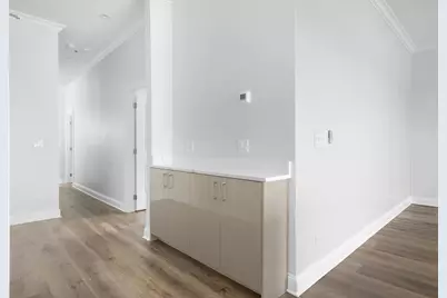 6555 W North Avenue #301, Oak Park, IL 60302 - Photo 7