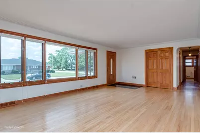 7952 Balmoral Avenue, Norwood Park Township, IL 60656 - Photo 7