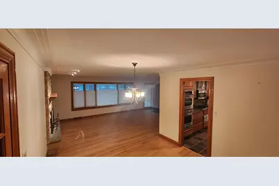 7952 Balmoral Avenue, Norwood Park Township, IL 60656 - Photo 11