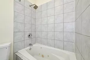 7209 N Damen Ave, Chicago, IL 60626 - Photo 21