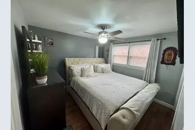 10806 S Avenue O, Chicago, IL 60617 - Photo 7