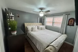 10806 S Avenue O, Chicago, IL 60617 - Photo 7