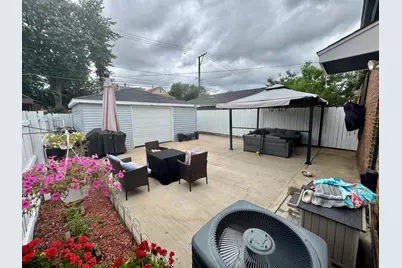 10806 S Avenue O, Chicago, IL 60617 - Photo 33