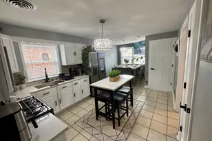 10806 S Avenue O, Chicago, IL 60617 - Photo 19
