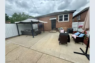 10806 S Avenue O, Chicago, IL 60617 - Photo 35