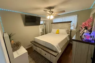 10806 S Avenue O, Chicago, IL 60617 - Photo 11