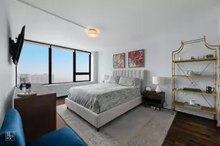 3930 N Pine Grove Ave, Chicago, IL 60613 - Photo 9