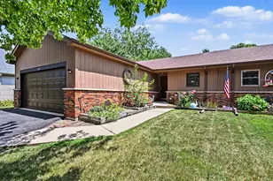 1608 Walsh Dr, Yorkville, IL 60560 - Photo 1