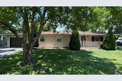 17 Crestview Terrace, Buffalo Grove, IL 60089 - Photo 1