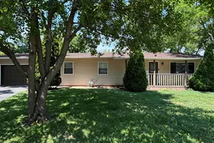 17 Crestview Terrace, Buffalo Grove, IL 60089 - Photo 1