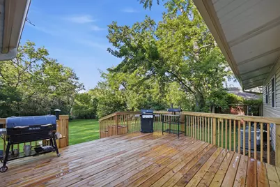 17 Crestview Terrace, Buffalo Grove, IL 60089 - Photo 21