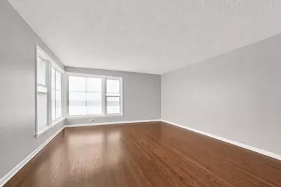 10320 Laramie Avenue, Oak Lawn, IL 60453 - Photo 3