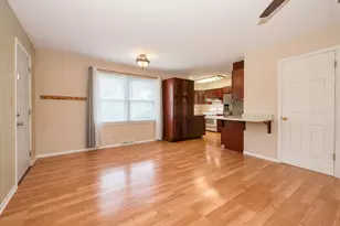 257 Beau Dr, Des Plaines, IL 60016 - Photo 7