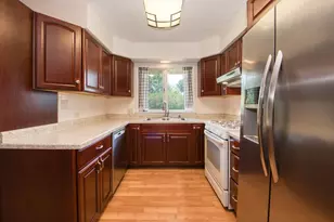 257 Beau Dr, Des Plaines, IL 60016 - Photo 9