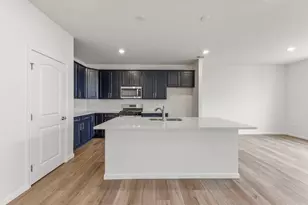 2680 Lawlor Ln, Naperville, IL 60564 - Photo 17