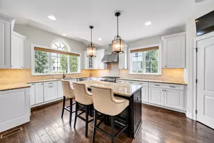 27 Rainier Cir, South Barrington, IL 60010 - Photo 9