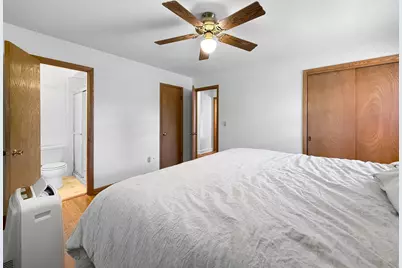4705 Wild Cherry Road, Crystal Lake, IL 60012 - Photo 19