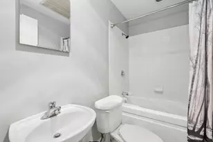 333 W Hubbard St, Chicago, IL 60654 - Photo 11