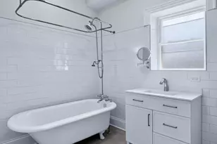 4541 S Forrestville Ave, Chicago, IL 60653 - Photo 11