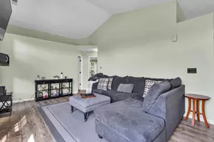 1117 Kingston Ct, Glendale Heights, IL 60139 - Photo 13