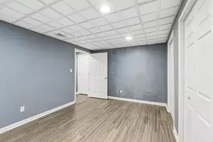 2570 N Jade Ave, Arlington Heights, IL 60004 - Photo 57