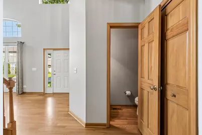2570 N Jade Avenue, Arlington Heights, IL 60004 - Photo 9