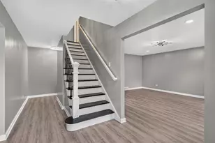 322 Elm St, Glen Ellyn, IL 60137 - Photo 3