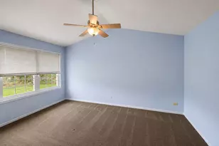 882 Nelli Ct, Naperville, IL 60563 - Photo 15