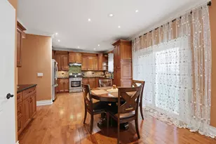 1065 Rosefield Ln, Aurora, IL 60504 - Photo 11