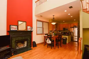 1720 W Augusta Ave, Chicago, IL 60622 - Photo 7