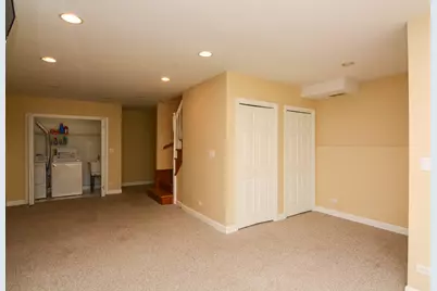 1720 W Augusta Avenue #1, Chicago, IL 60622 - Photo 11