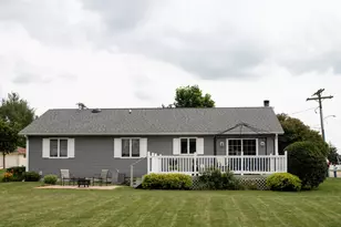 402 Kilmer St, Ashton, IL 61006 - Photo 5