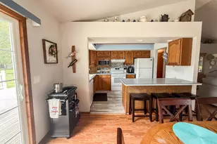 402 Kilmer St, Ashton, IL 61006 - Photo 9