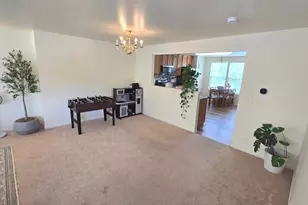 484 Belvedere Ln, Aurora, IL 60502 - Photo 9