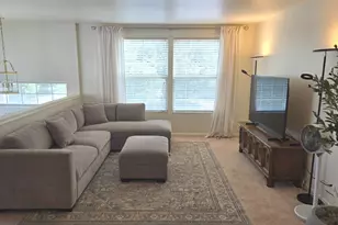 484 Belvedere Ln, Aurora, IL 60502 - Photo 3