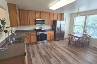 484 Belvedere Ln, Aurora, IL 60502 - Photo 7