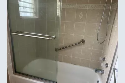 7018 S Calumet Avenue, Chicago, IL 60637 - Photo 13
