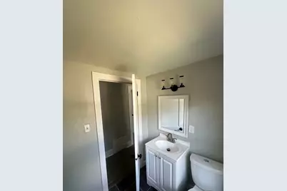 233 Oakwood Avenue, Rockford, IL 61101 - Photo 7